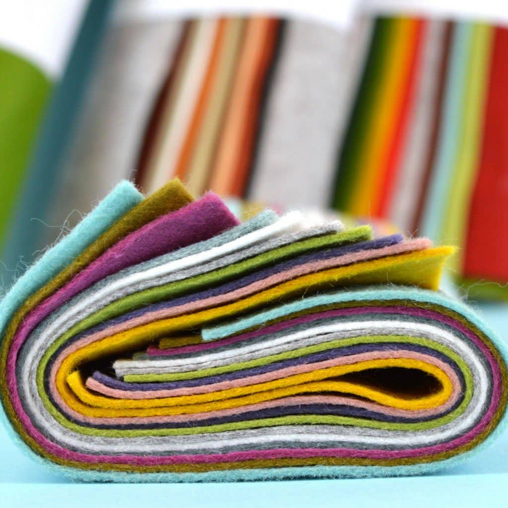 Felt Bundle of 10 Sheets - by Corinne Lapierre