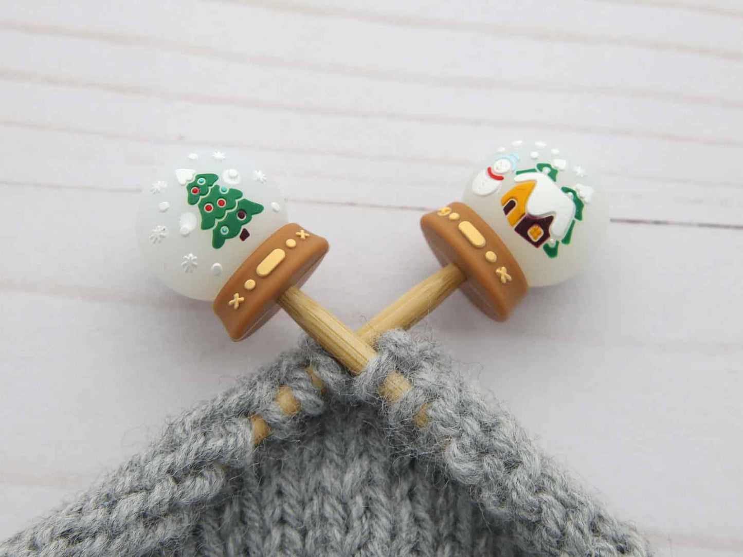 Christmas Snow Globe | Stitch Stoppers - Fox and Pine
