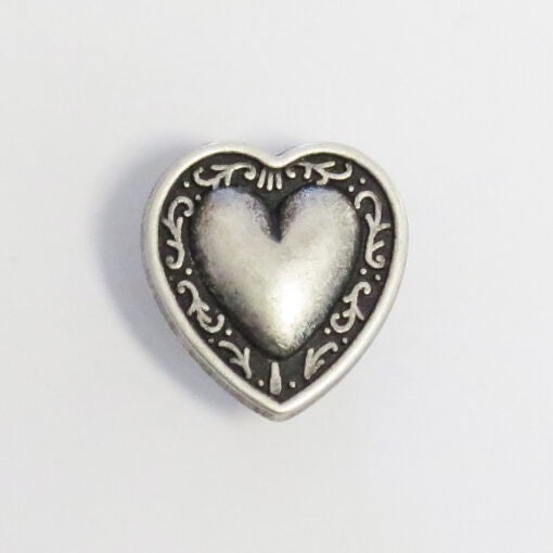 Heart shaped metal button (18mm)