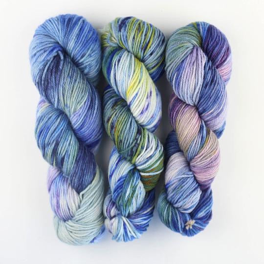 Cowgirlblues Merino DK (gradient hand dyed)