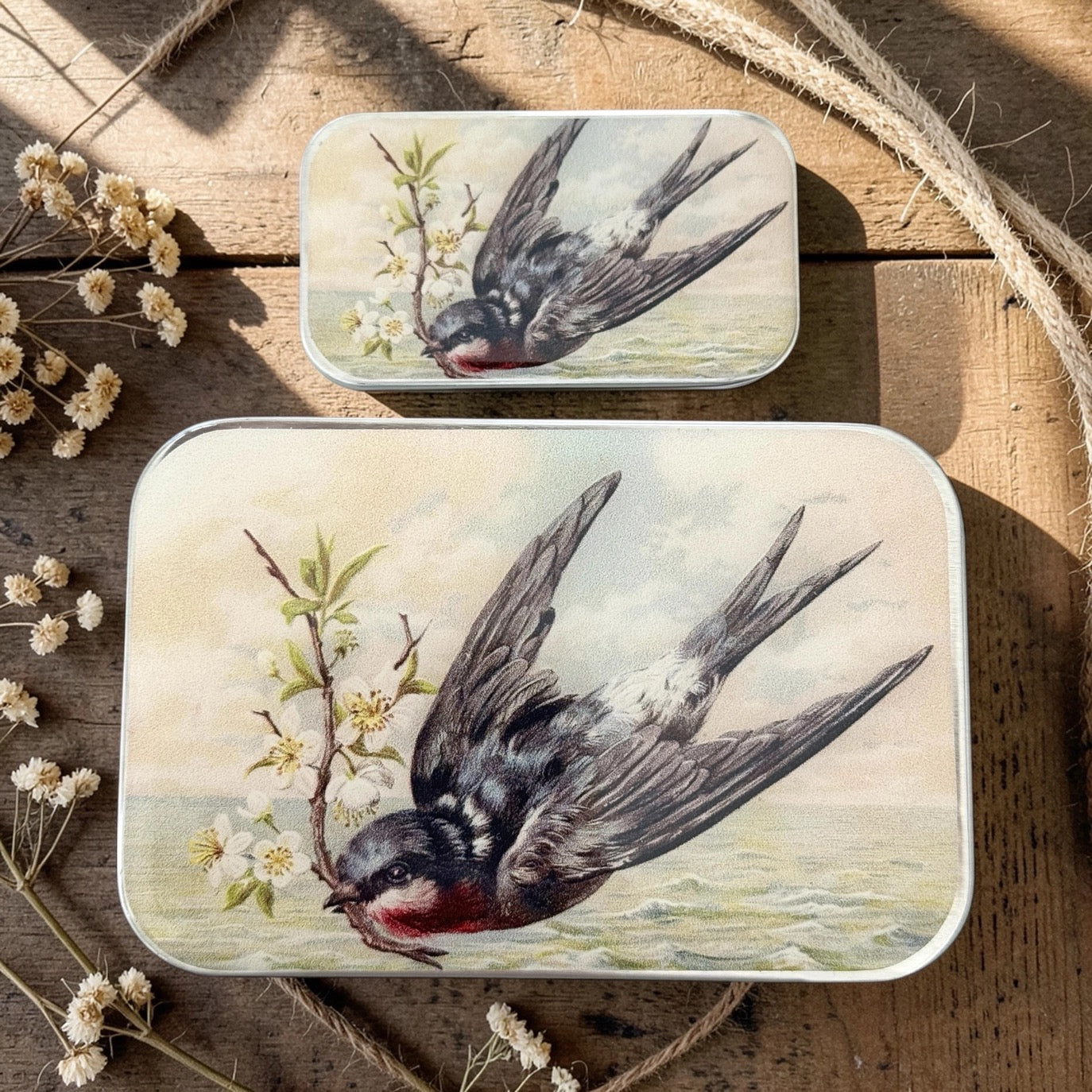 Firefly notes tin with picture detail